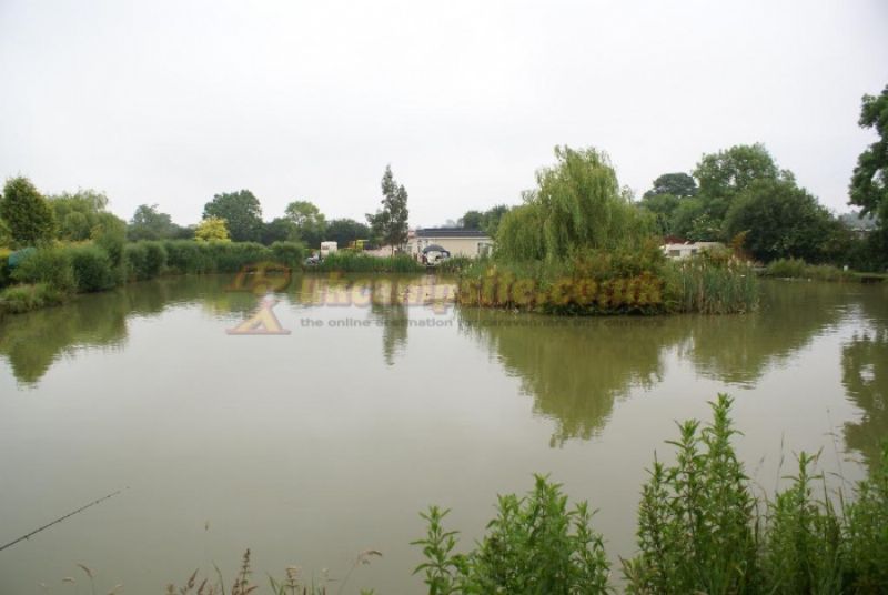 Holly Farm Fishery And Caravan Park