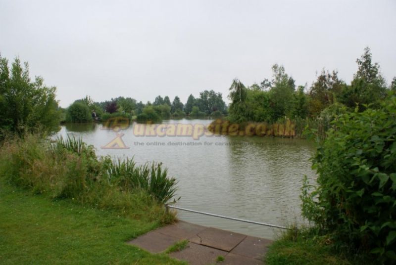 Holly Farm Fishery And Caravan Park