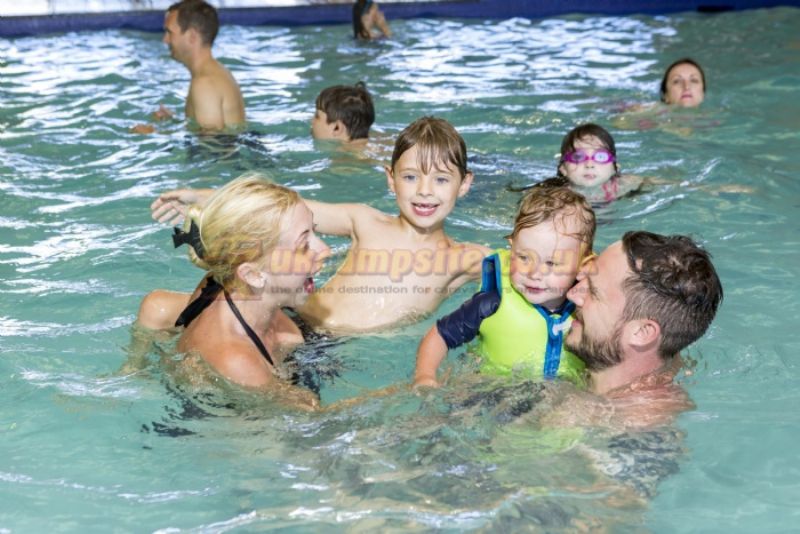 New Beach Holiday Park (PHolsUK)