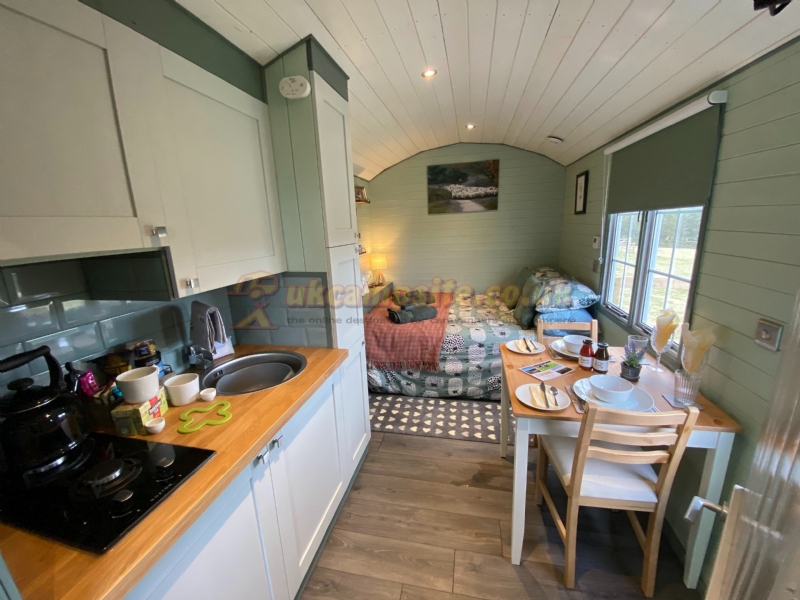 Breaks Fold Farm Campsite And Glamping