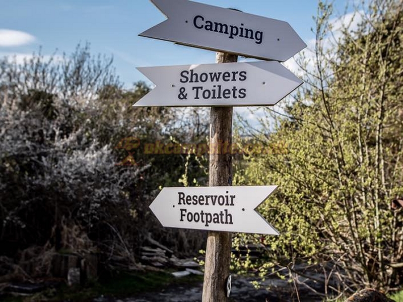 Breaks Fold Farm Campsite And Glamping