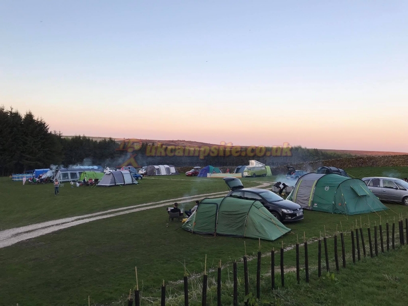Breaks Fold Farm Campsite And Glamping