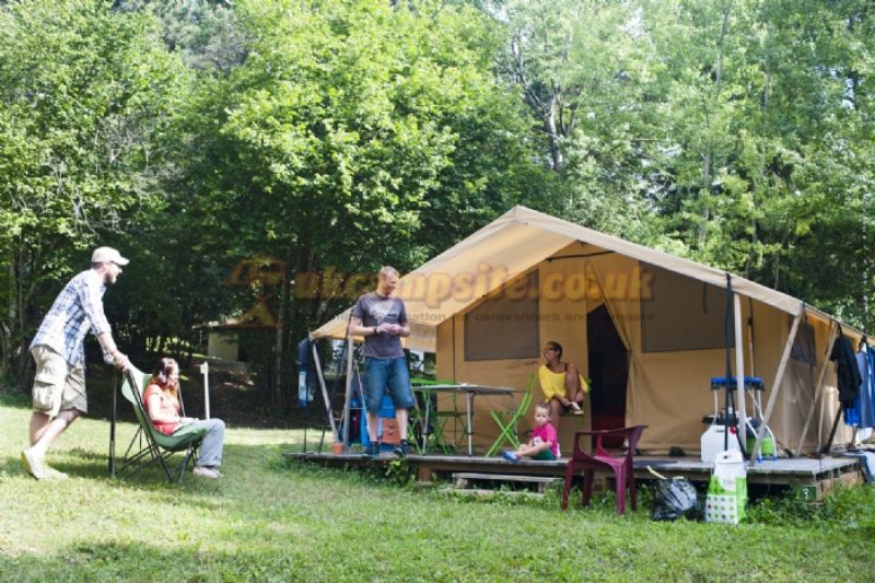 Huttopia Beaulieu Sur Dordogne