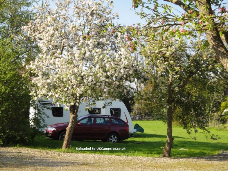 Brooklands Caravan Site And Fishery