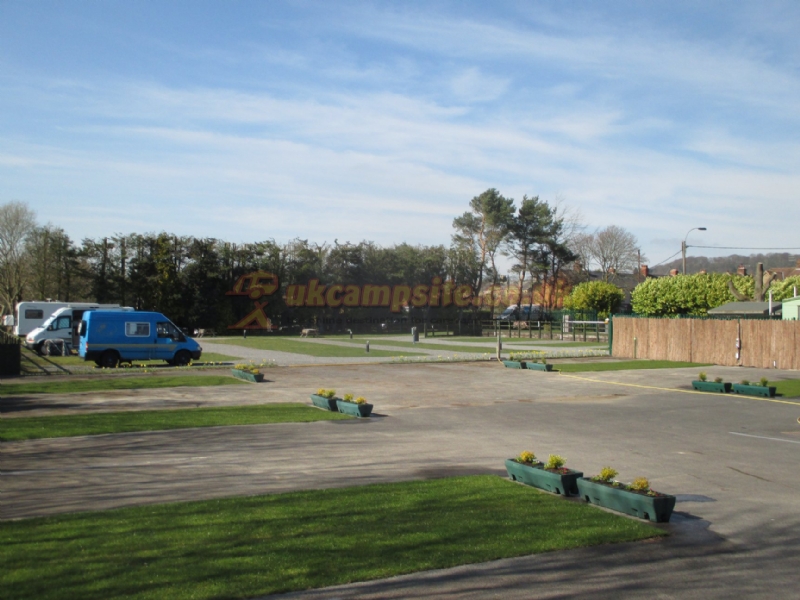 The Paddock Touring Park At Robsons