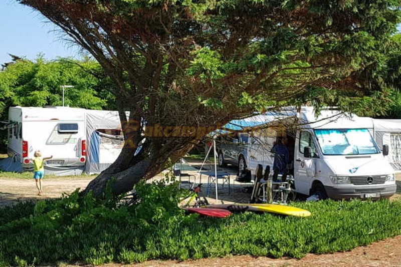 Camping La Combe A L Eau