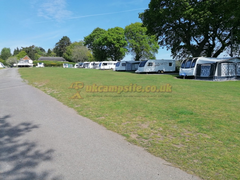Pooh Cottage Holiday Park