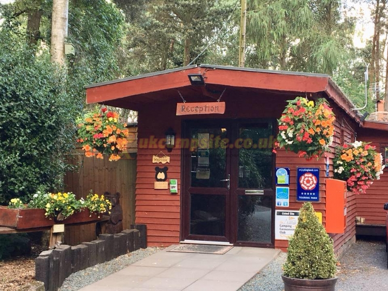 Somers Wood Caravan Park