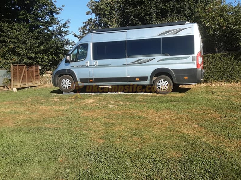 L P C Naturiste Camping And B And B