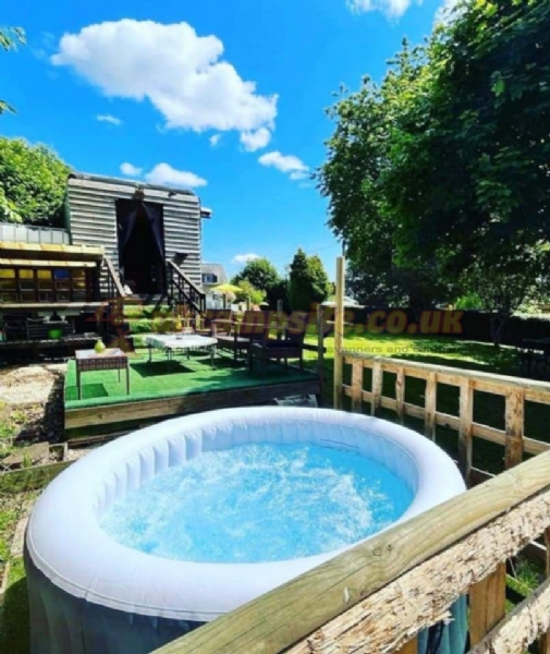 L P C Naturiste Camping And B And B