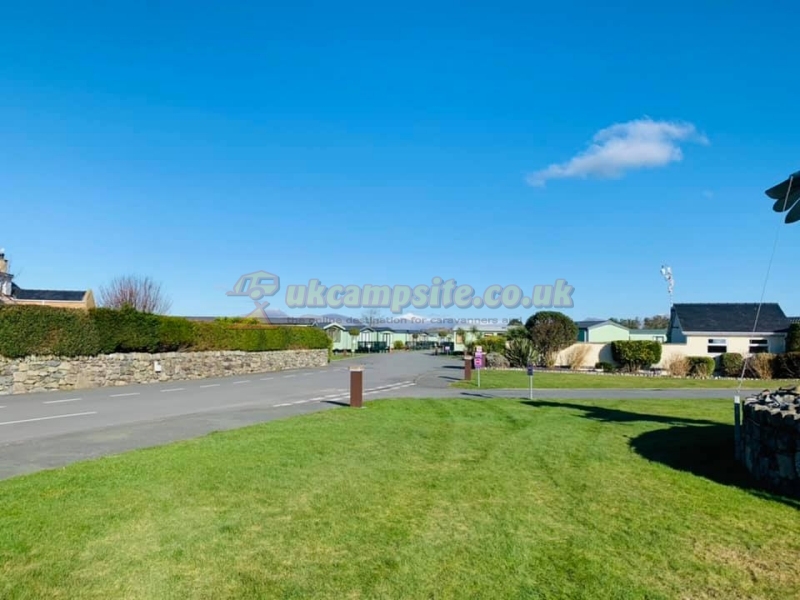 Min Y Don Holiday Home And Touring Park