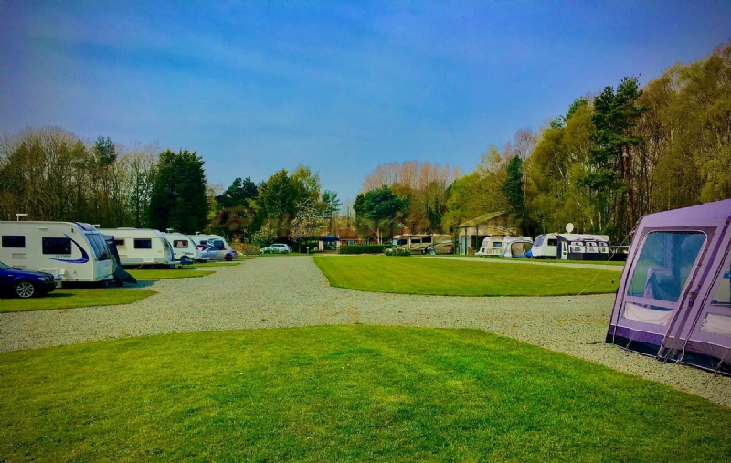 Wood Lake Campsite And Caravan Park