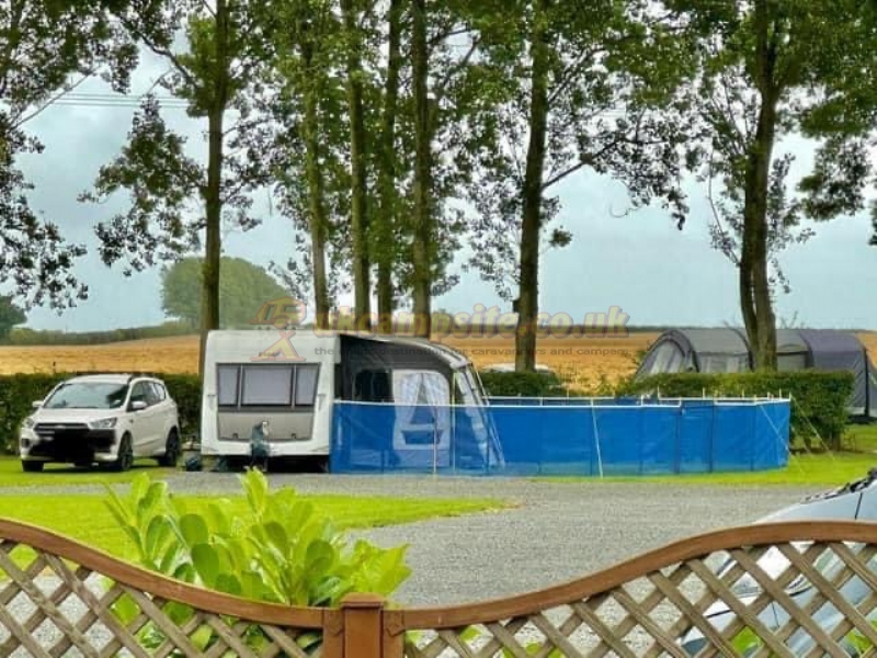 Wood Lake Campsite And Caravan Park