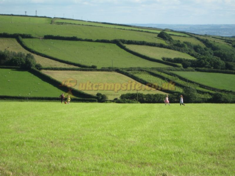 Cheglinch Farm Glamping And Wild Camping