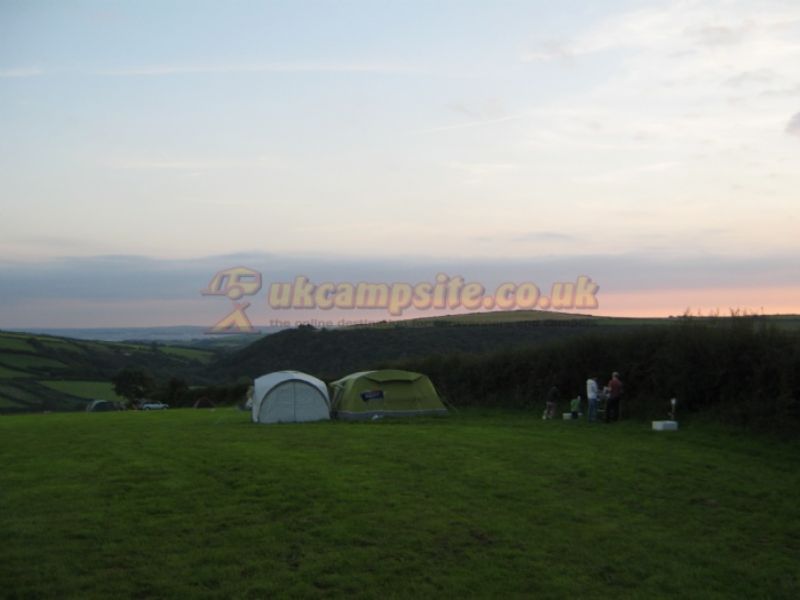 Cheglinch Farm Glamping And Wild Camping