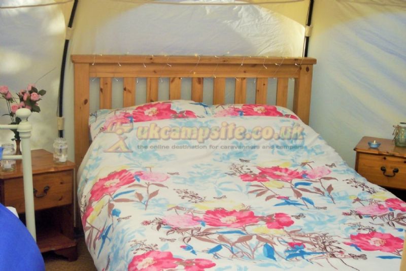 Cheglinch Farm Glamping And Wild Camping