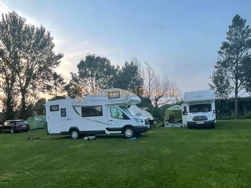 Sunnyside Caravan And Camping Site