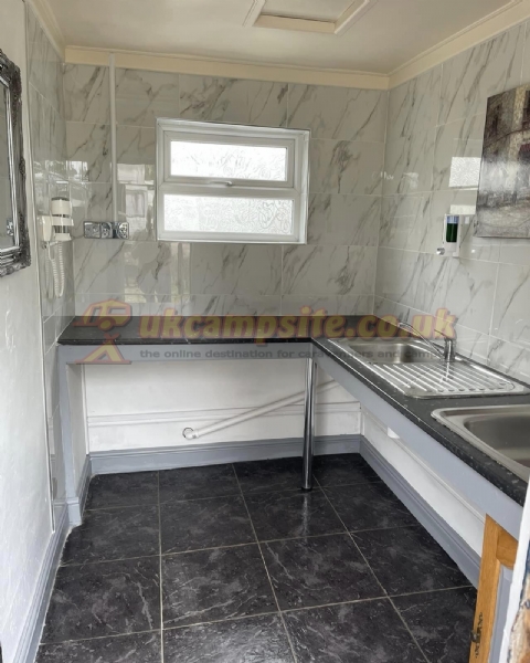 Sunnyside Caravan And Camping Site