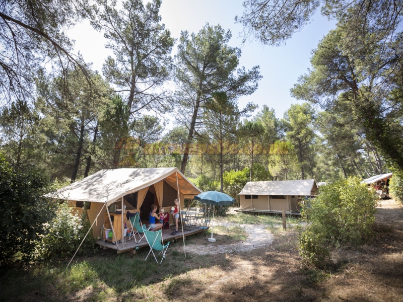 Camping Huttopia Fontvieille
