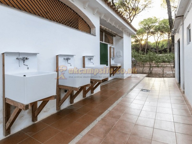 Camping Huttopia Parque De Donana