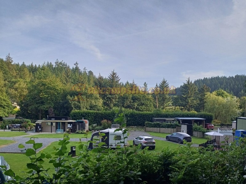 Dolau Afon Camping
