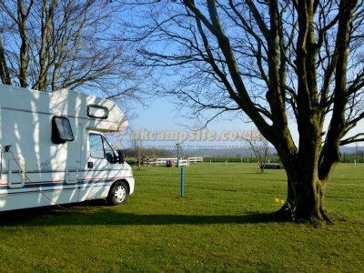 Coombe Caravan Park