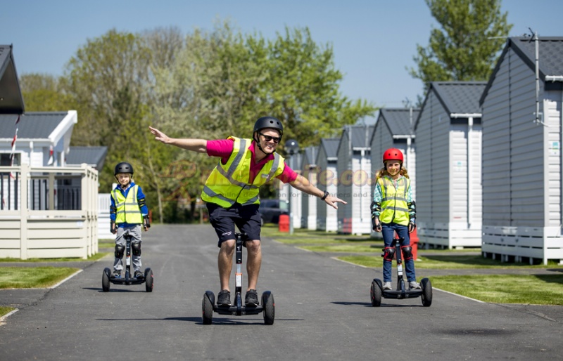 Pevensey Bay Holiday Park (PHolsUK)