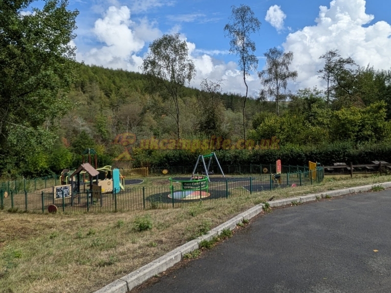 Lakeside Caravan And Camping