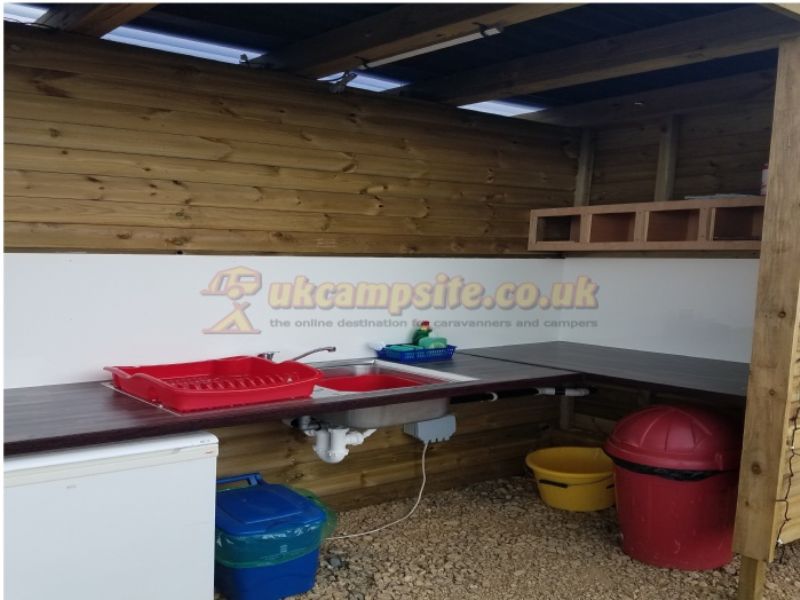Ffynnonddewi Campsite