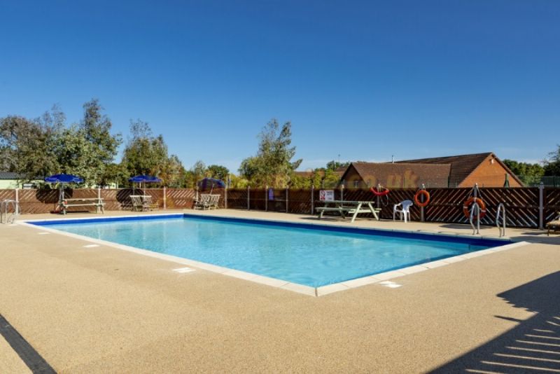 Carlton Meres Holiday Park (PHolsUK)