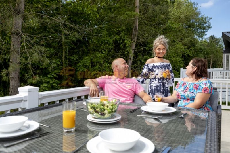 Carlton Meres Holiday Park (PHolsUK)