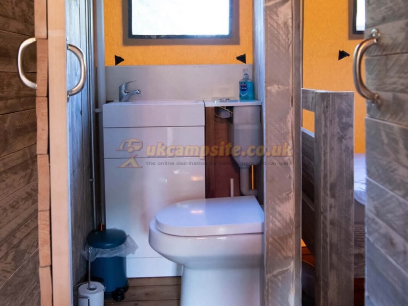 Notgrove Holidays Glamping