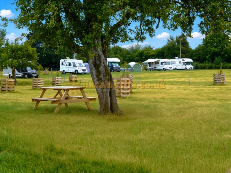 Aylton Motorhome And Caravan Site