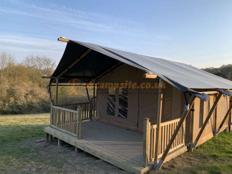 Star Field Glamping And Camping