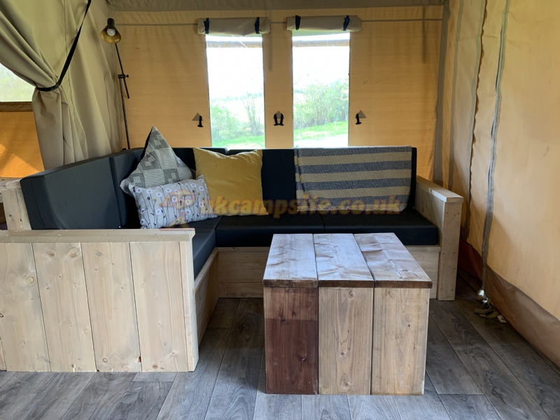 Star Field Glamping And Camping