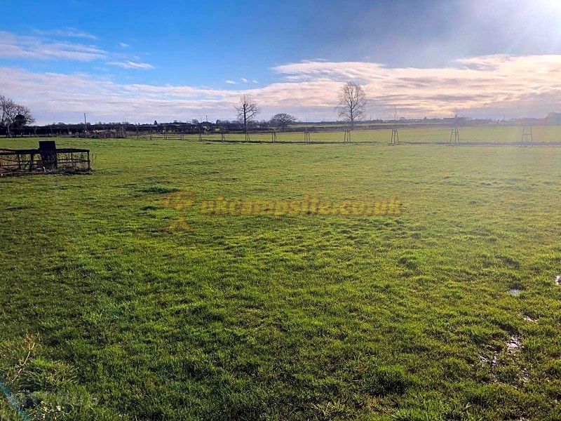 Slade Paddock Caravan And Campsite