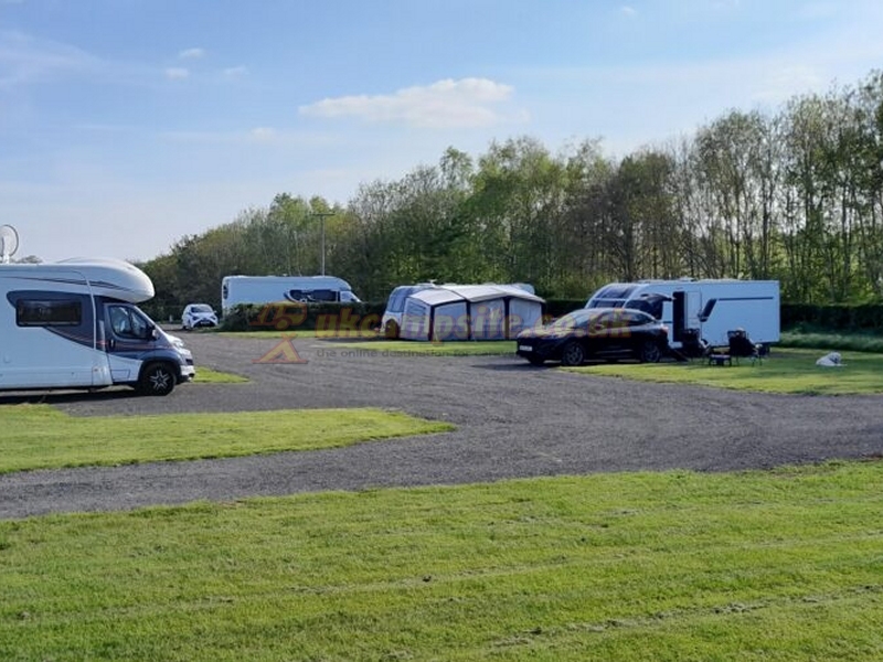 Droitwich Spa Marina Caravan And Camping Park