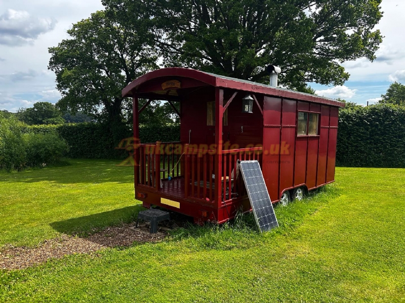 Cwtch Cabins And Camping