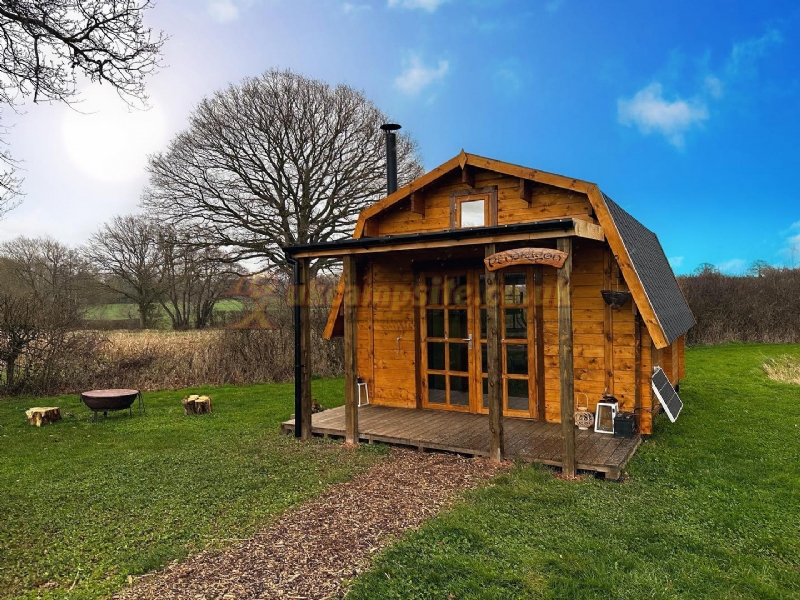 Cwtch Cabins And Camping