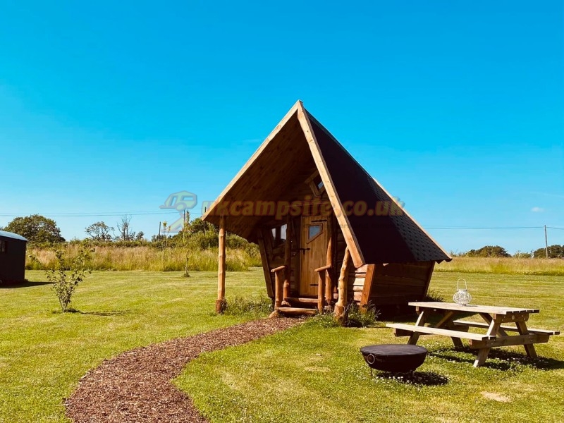Cwtch Cabins And Camping