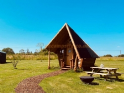 Cwtch Cabins And Camping