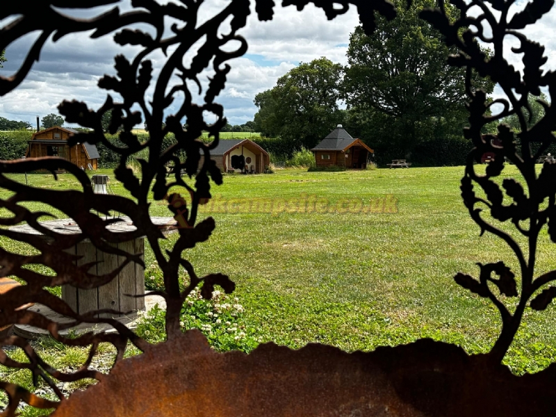 Cwtch Cabins And Camping