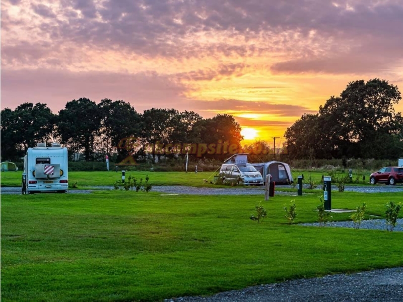 Flaxton Meadows Eco Campsite