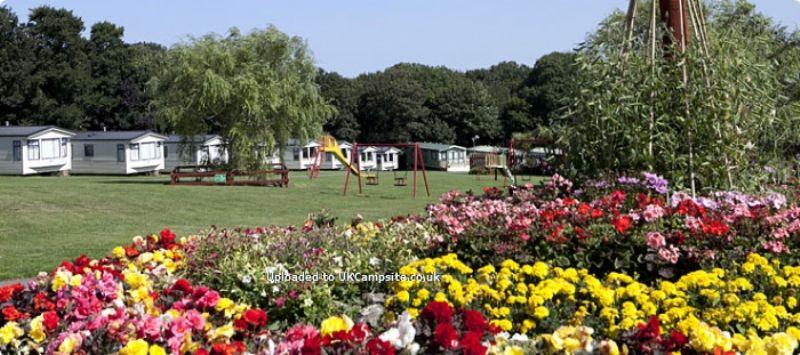 Trevella Holiday Park (PHolsUK)