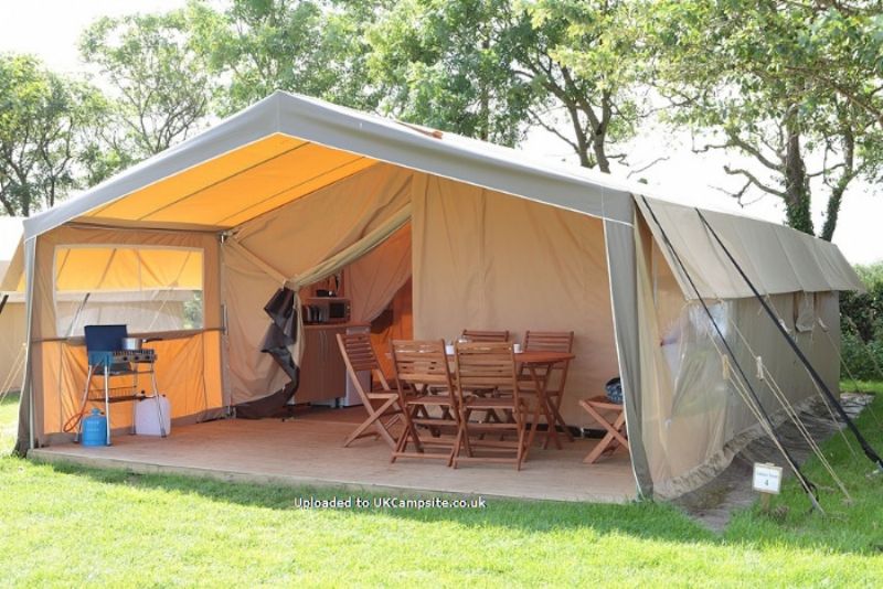 Trevella Holiday Park (PHolsUK)