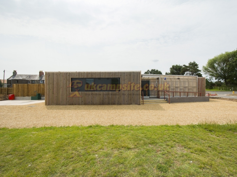 Larick Campsite