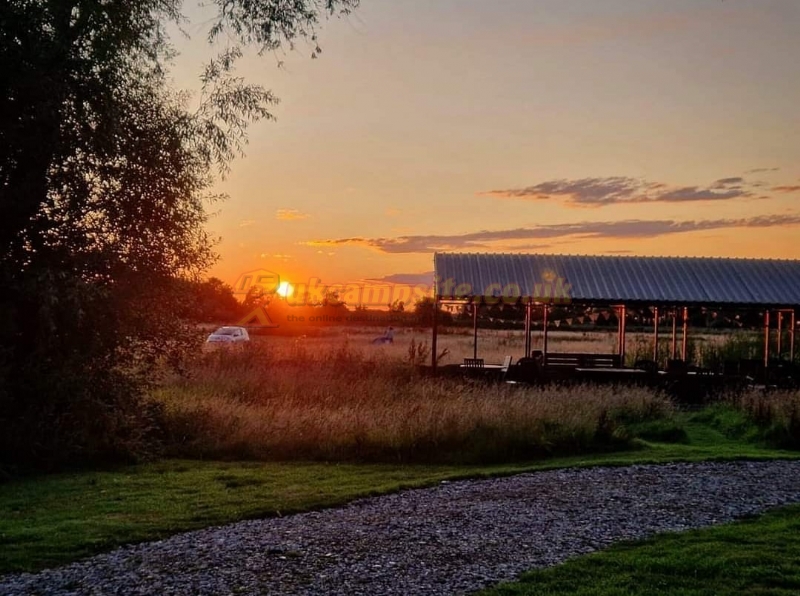 Ferrygate Camping