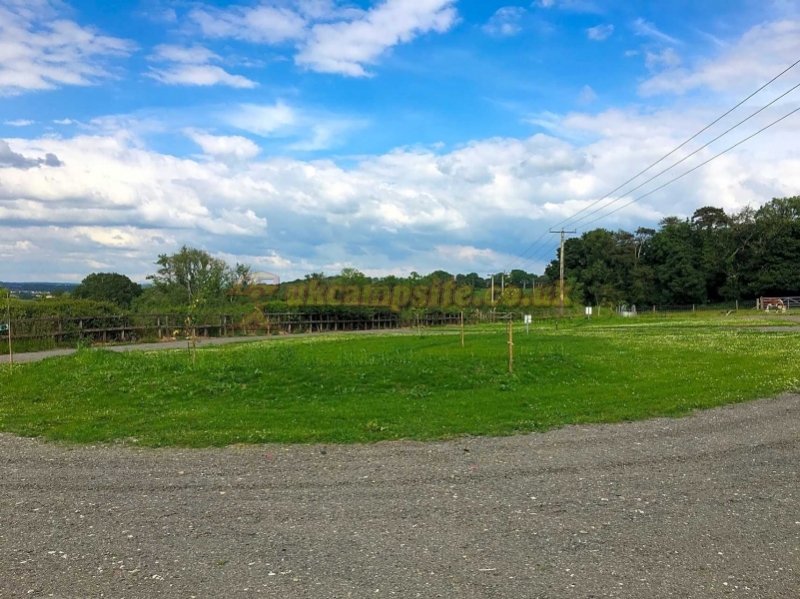Twin Oaks Camp Site