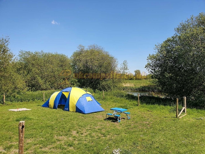Parley Court Camping