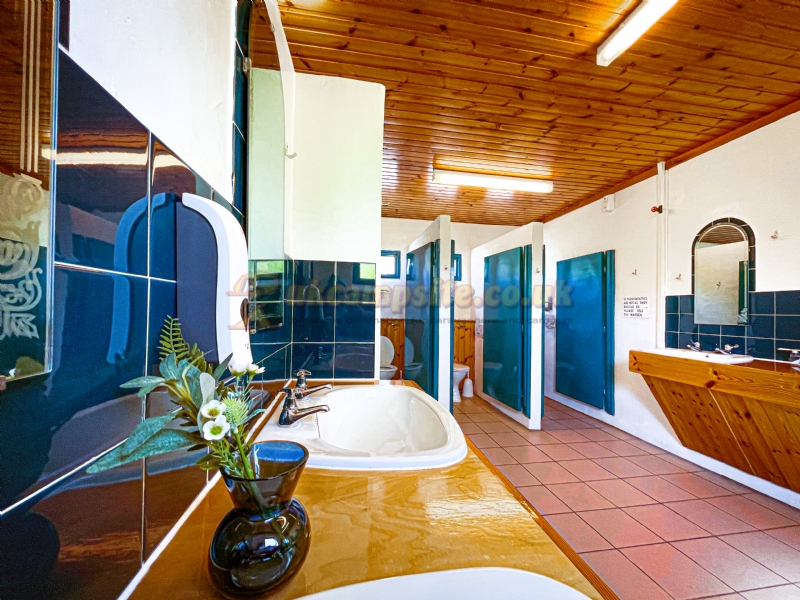 Reraig Caravan And Camping Site